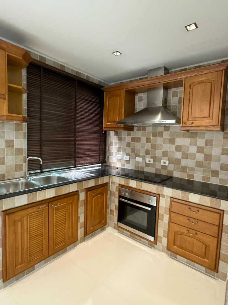 ขายทาวน์โฮมเกษตร นวมินทร์ ลาดปลาเค้า : 💥ขายด่วนทาวน์โฮมรีโนเวทใหม่พร้อมเข้าอยู่ โครงการเดอะคอนเนคเกษตร-นวมินทร์💥