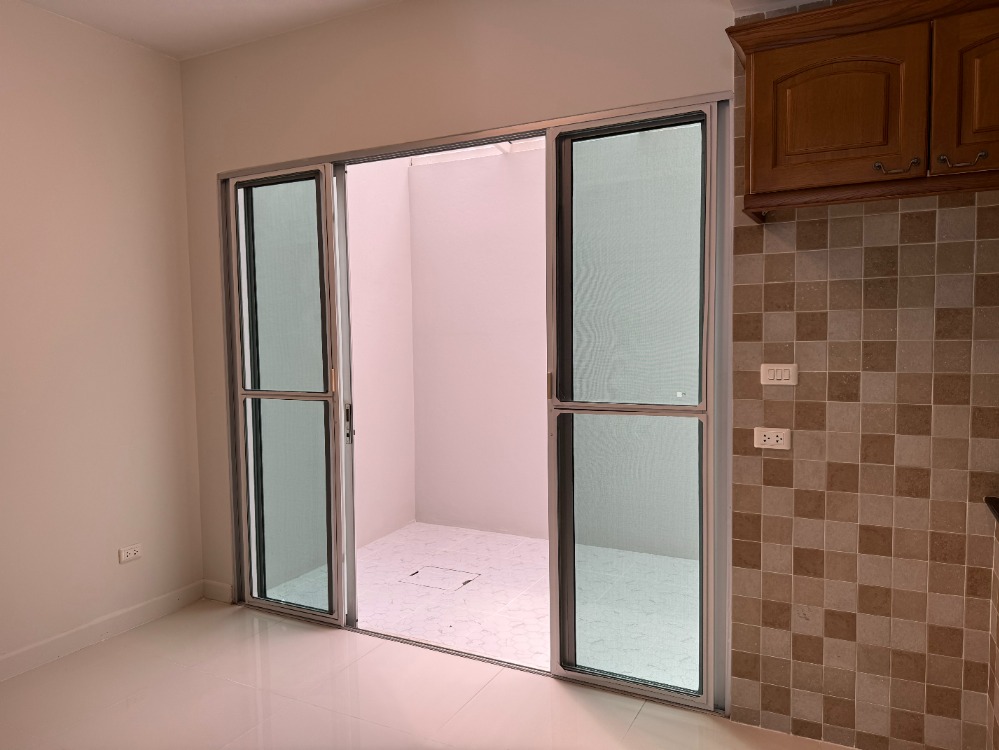 ขายทาวน์โฮมเกษตร นวมินทร์ ลาดปลาเค้า : 💥ขายด่วนทาวน์โฮมรีโนเวทใหม่พร้อมเข้าอยู่ โครงการเดอะคอนเนคเกษตร-นวมินทร์💥