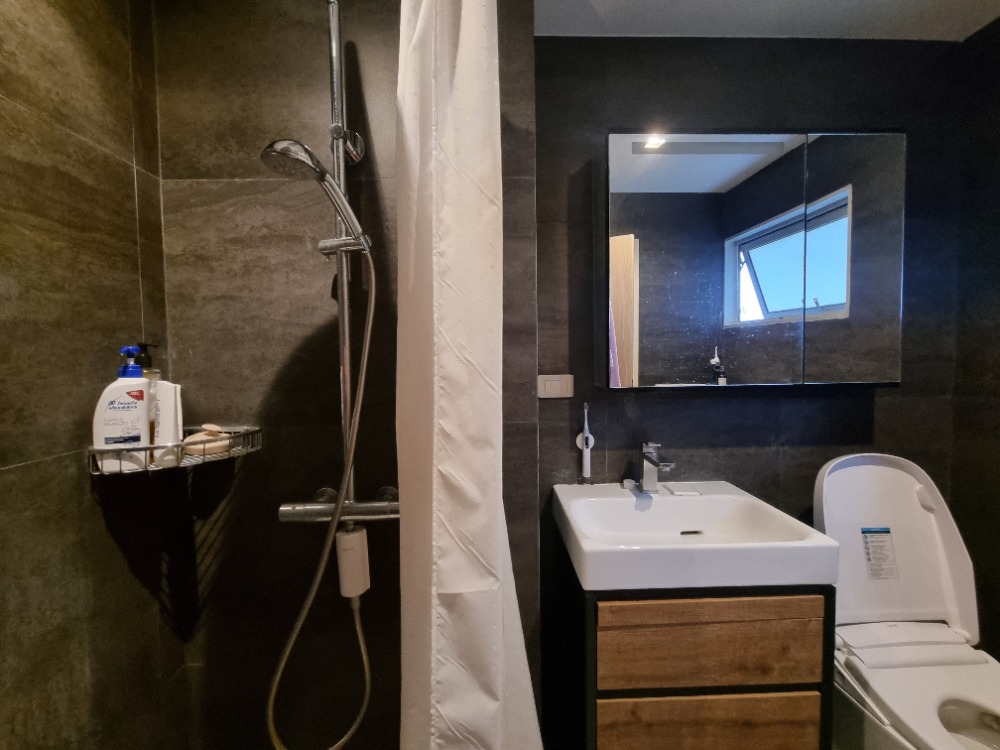 ขายคอนโดพระราม 9 เพชรบุรีตัดใหม่ RCA : [Sale] สวยสุดในตึก ขาย Supalai Veranda Rama 9 2 Bed ห้องน้ำและBuilt-in ทำใหม่ทั้งหมด