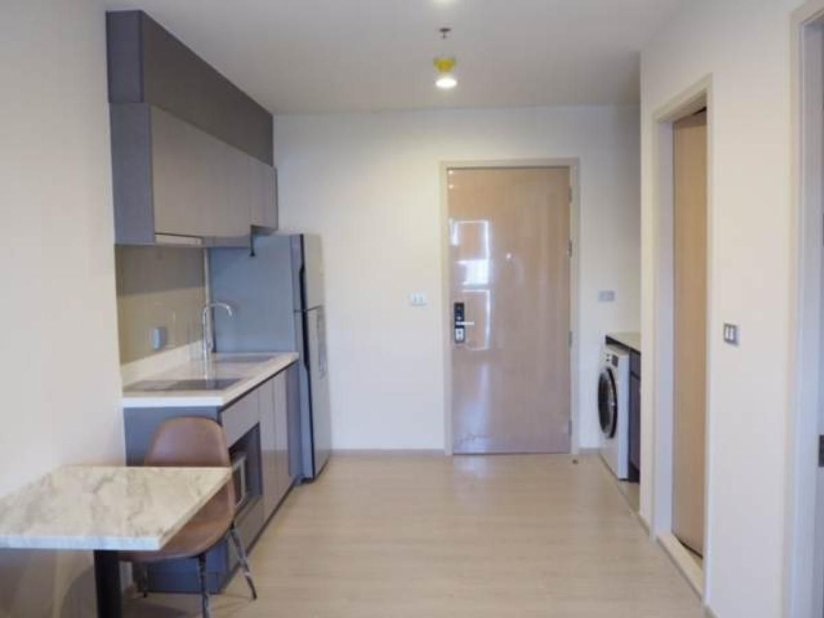 For SaleCondoRama9, Petchburi, RCA : For Sale Condo , Rhythm Asoke 2 , high floor , MRT-Phra Ram 9 , Bang Kapi , Huai Khwang , Bangkok ,  CX-96861