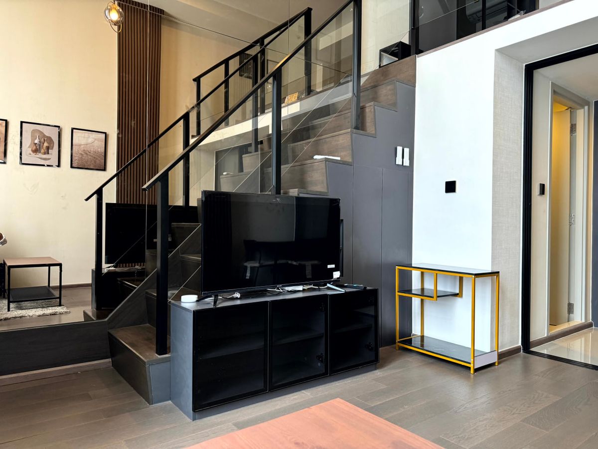 For SaleCondoSiam Paragon ,Chulalongkorn,Samyan : Park Origin Chula - Samyan【𝐑𝐄𝐍𝐓】🔥Loft room, modern style, modern, complete with furniture/appliances. Near MRT Samyan Line Id: @hacondo