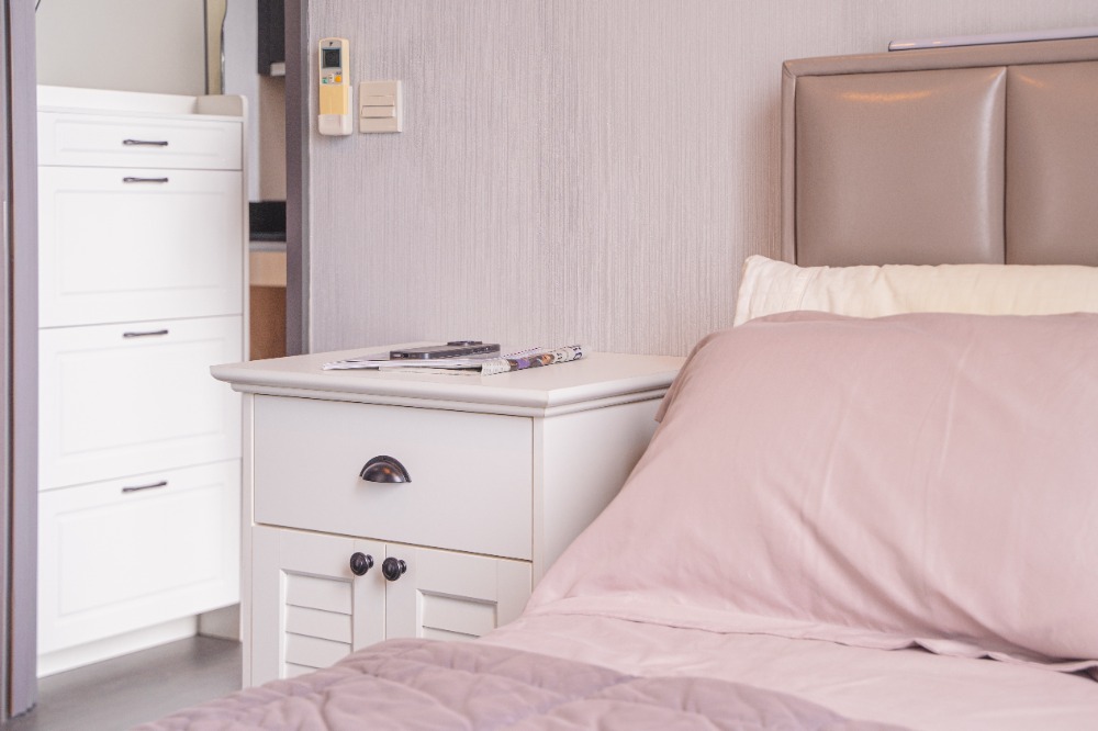 ให้เช่าคอนโดสุขุมวิท อโศก ทองหล่อ : ปล่อยเช่า Edge By Sansiri (Sukhumvit 23) เอดจ์ บาย แสนสิริ สุขุมวิท 23 ใกล้ BTS อโศกและ MRT สุขุมวิท ในระยะเดินถึงห้องสวย เฟอร์ครบ ชั้น 11 วิวเมือง