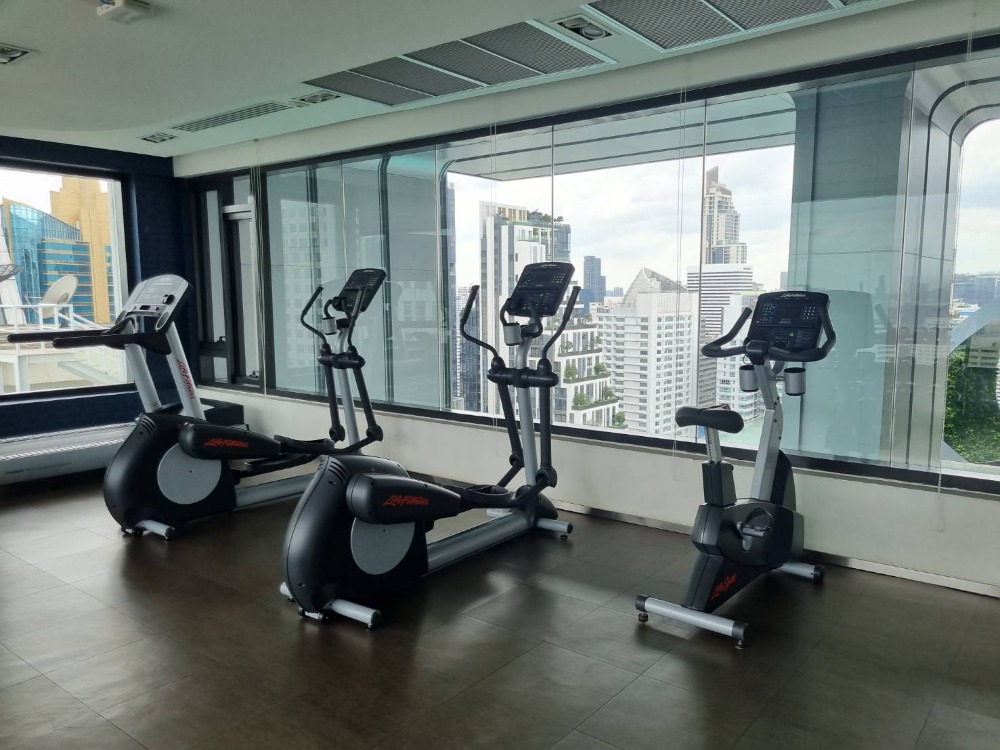 ให้เช่าคอนโดสุขุมวิท อโศก ทองหล่อ : ปล่อยเช่า Edge By Sansiri (Sukhumvit 23) เอดจ์ บาย แสนสิริ สุขุมวิท 23 ใกล้ BTS อโศกและ MRT สุขุมวิท ในระยะเดินถึงห้องสวย เฟอร์ครบ ชั้น 11 วิวเมือง