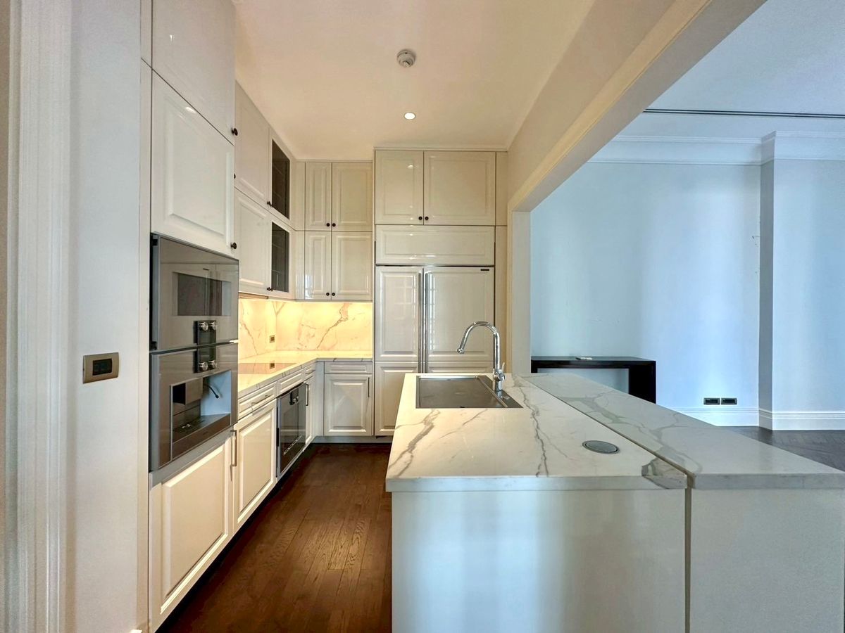 ขายคอนโดวิทยุ ชิดลม หลังสวน : ✨️Special Price Duplex Penthouse at 98 Wireless 3Bed  Unblock View 250sqm  near BTS Phloen Chit