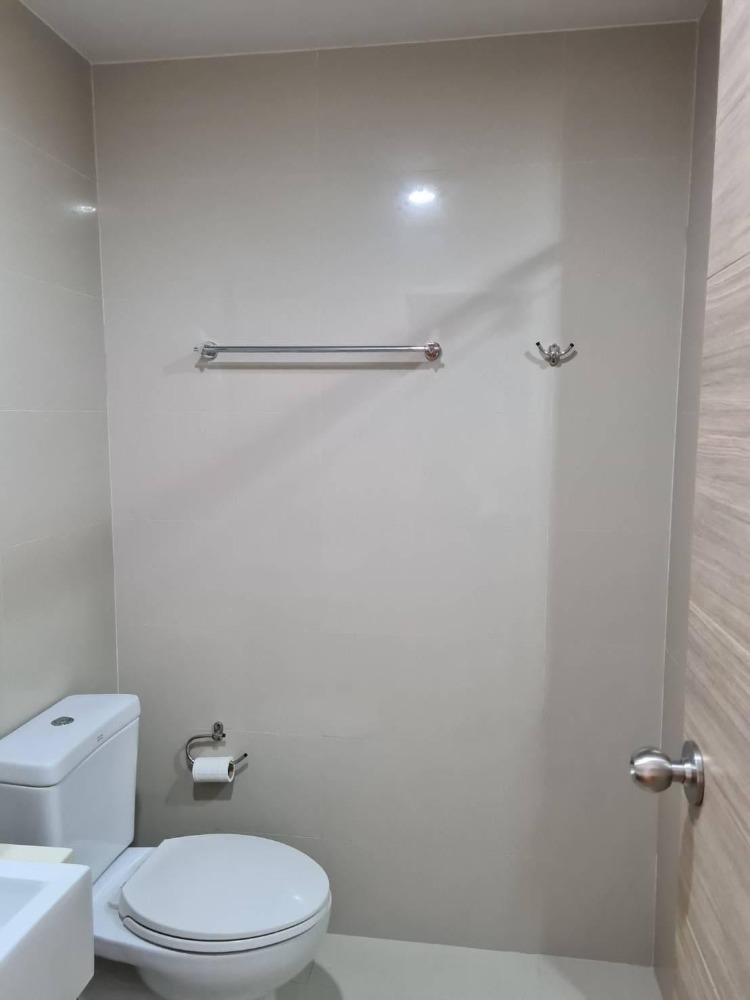 For SaleCondoWongwianyai, Charoennakor : S-HTS107 Condo for sale, Hive Taksin, 21st floor, city view, corner room, 49.1 sq m., 1 bedroom, 1 bathroom, 4.5million 064-959-8900