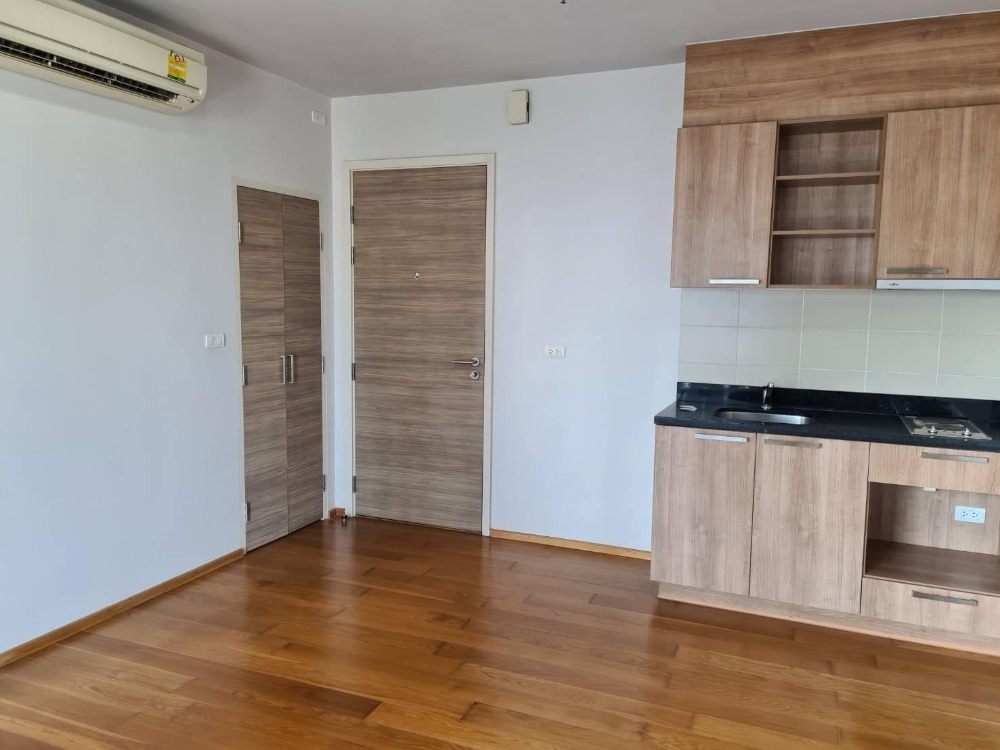 For SaleCondoWongwianyai, Charoennakor : S-HTS107 Condo for sale, Hive Taksin, 21st floor, city view, corner room, 49.1 sq m., 1 bedroom, 1 bathroom, 4.5million 064-959-8900