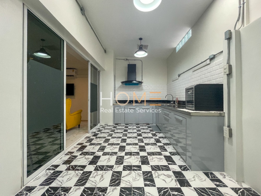 For SaleTownhomeSukhumvit, Asoke, Thonglor : Townhome Sukhumvit 49/13 / 3 bedrooms (for sale), Townhome Sukhumvit 49/13 / 3 Bedrooms (FOR SALE) PALM787