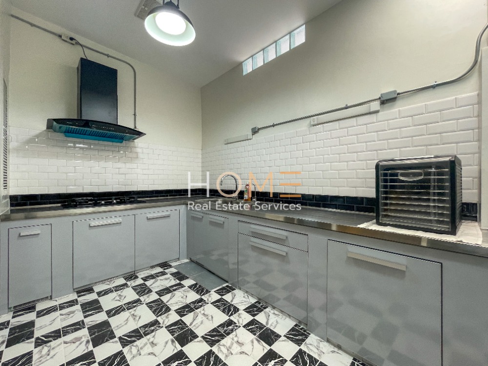 For SaleTownhomeSukhumvit, Asoke, Thonglor : Townhome Sukhumvit 49/13 / 3 bedrooms (for sale), Townhome Sukhumvit 49/13 / 3 Bedrooms (FOR SALE) PALM787