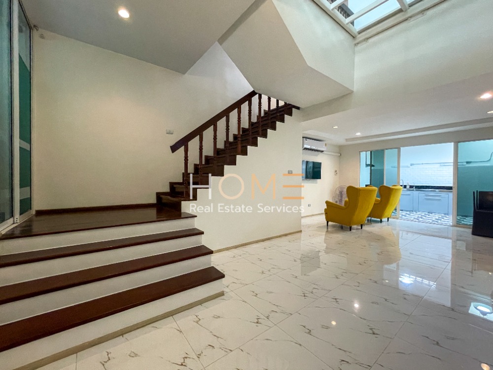 For SaleTownhomeSukhumvit, Asoke, Thonglor : Townhome Sukhumvit 49/13 / 3 bedrooms (for sale), Townhome Sukhumvit 49/13 / 3 Bedrooms (FOR SALE) PALM787