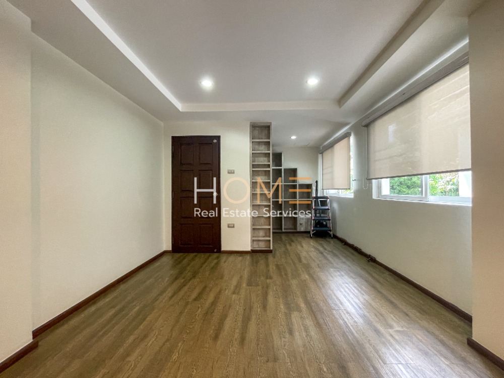 For SaleTownhomeSukhumvit, Asoke, Thonglor : Townhome Sukhumvit 49/13 / 3 bedrooms (for sale), Townhome Sukhumvit 49/13 / 3 Bedrooms (FOR SALE) PALM787