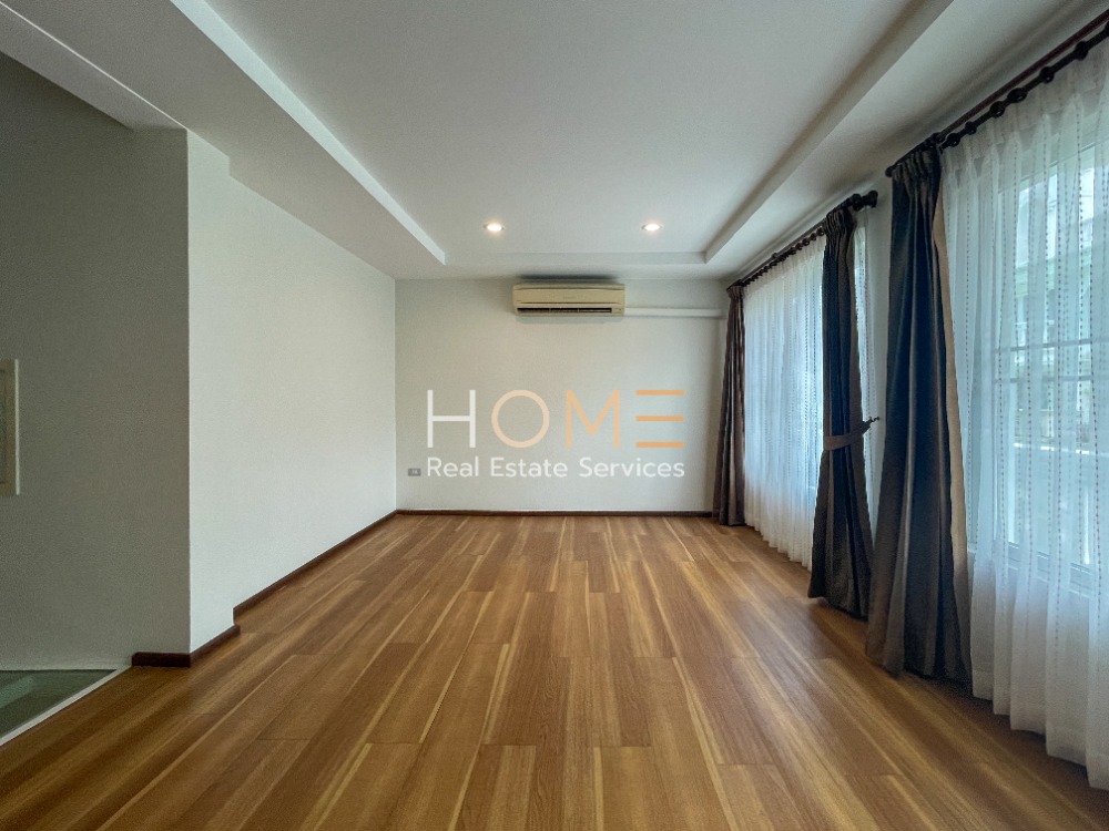 For SaleTownhomeSukhumvit, Asoke, Thonglor : Townhome Sukhumvit 49/13 / 3 bedrooms (for sale), Townhome Sukhumvit 49/13 / 3 Bedrooms (FOR SALE) PALM787