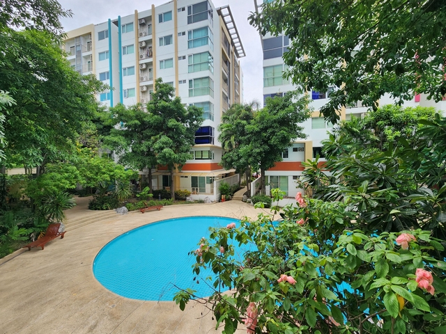 For SaleCondoThaphra, Talat Phlu, Wutthakat : Condo for sale, Metro Park Sathorn, 2 bedrooms, 57 sq m. Fully furnished, newly renovated, pool view. Near BTS Wutthakat.