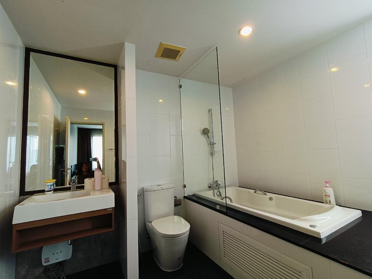 For SaleCondoBangna, Bearing, Lasalle : For Sale 7.25 M Condo for sale, 2 bedrooms, The Gallery Bearing, Condo for sale, area 95 sq m.