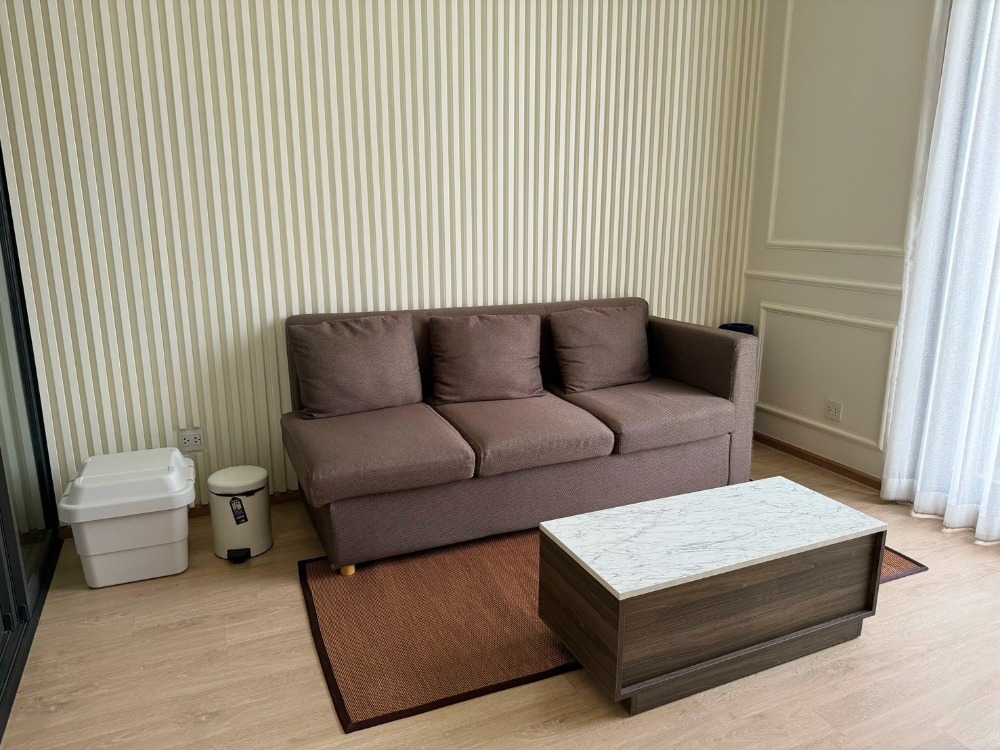 ขายคอนโดเกษตรศาสตร์ รัชโยธิน : S-CTR109  ขายคอนโด เซ็นทริค รัชโยธิน, ชั้น 11 แต่งครบ 38.6 ตรม. 1นอน 1น้ำ 5.75 ล้าน 064-959-8900