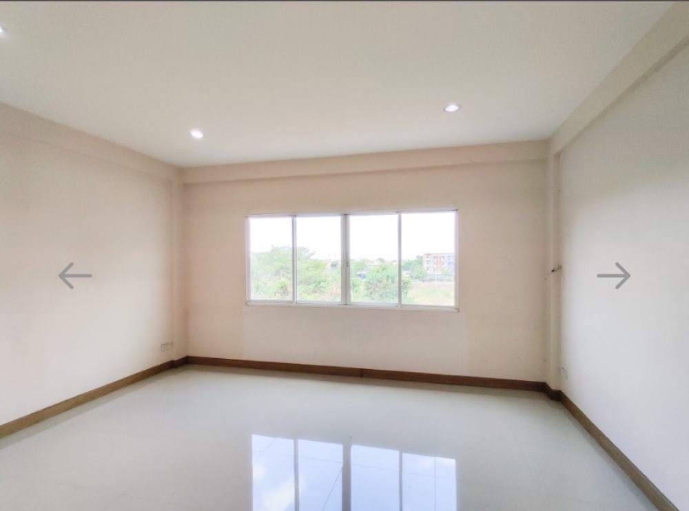 For SaleHome OfficeMin Buri, Romklao : S-OKUT101 Home office for sale, Soi Kheha Romklao 45, size 18 sq m., usable area 79 sq m., 4 bedrooms, 4 bathrooms, 6.9 million 064-959-8900