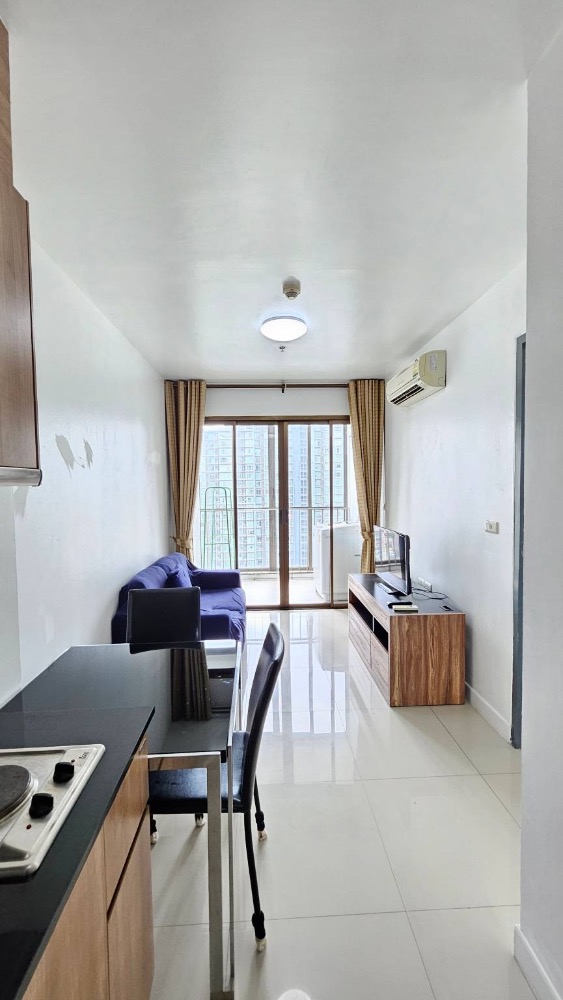 For RentCondoWongwianyai, Charoennakor : Condo for rent, Ideo Sathorn-Taksin, 1 bedroom, 35 sq m., 19th floor.