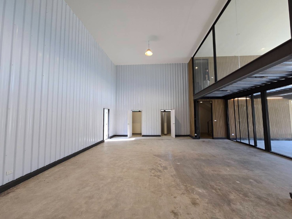 For RentShowroomRama5, Ratchapruek, Bangkruai : West Park Ratchaphruek, beautiful modern showroom. Near Ratchaphruek Road Newly built, ready to use Along Bang Kruai-Jong Thanom Road  Area 200 sq m.