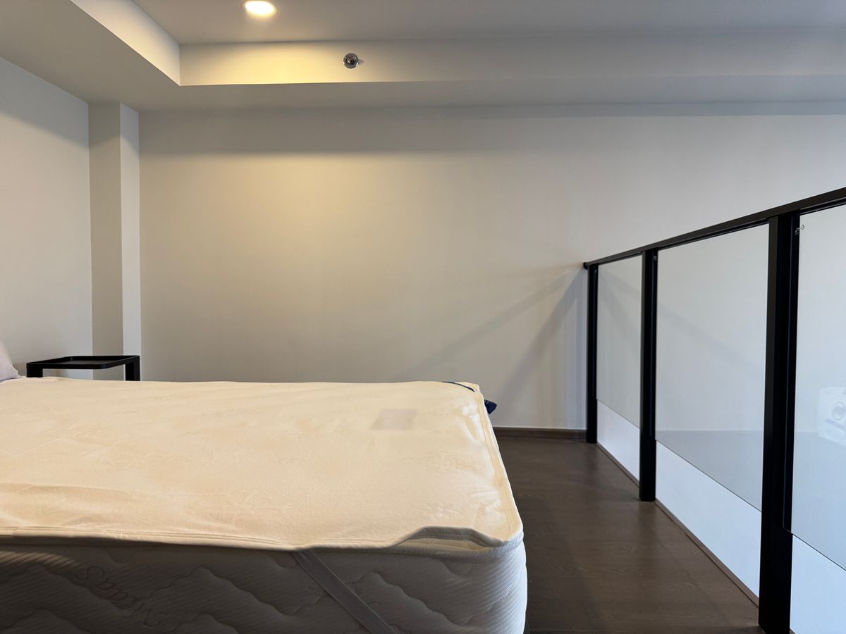 For SaleCondoSiam Paragon ,Chulalongkorn,Samyan : Park Origin Chula - Samyan【𝐒𝐄𝐋𝐋&𝐑𝐄𝐍𝐓】🔥Minimal, airy room, simply decorated. Fully furnished The central part is complete. Opposite Banthat Thong Road. Hurry and reserve now!🔥 Contact Line ID: @hacondo