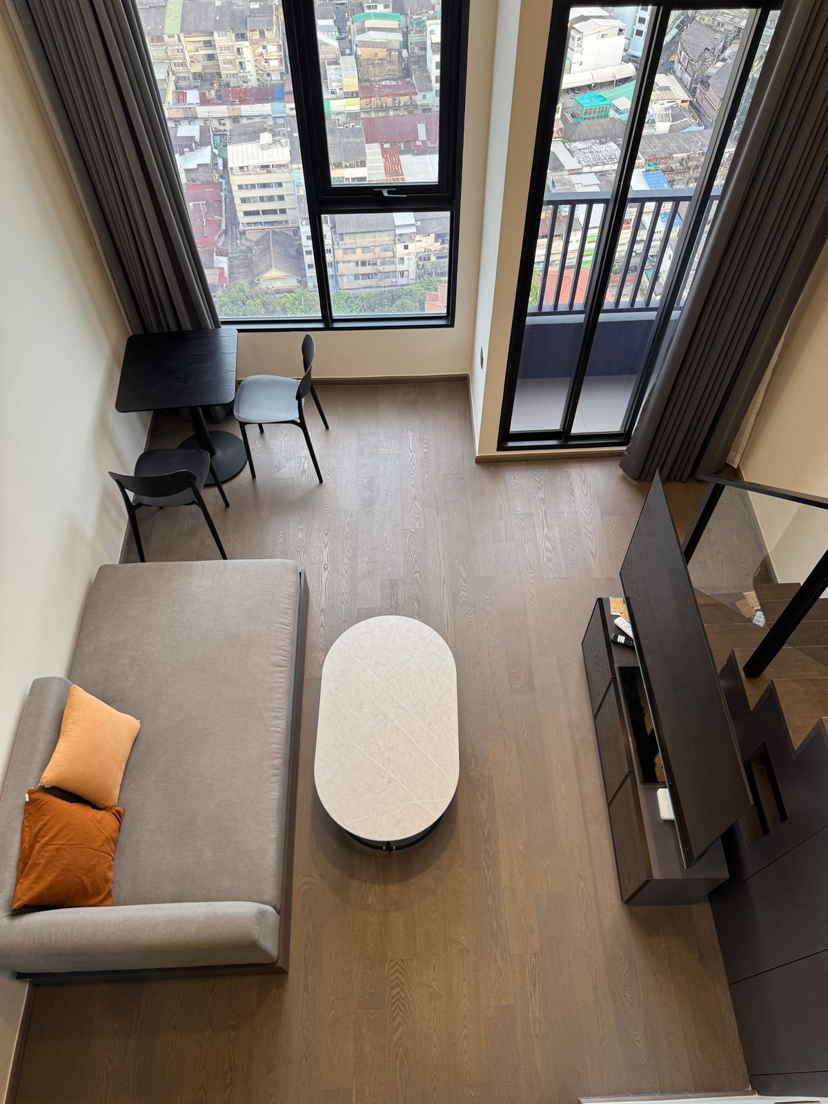 For SaleCondoSiam Paragon ,Chulalongkorn,Samyan : Park Origin Chula - Samyan【𝐒𝐄𝐋𝐋&𝐑𝐄𝐍𝐓】🔥Minimal, airy room, simply decorated. Fully furnished The central part is complete. Opposite Banthat Thong Road. Hurry and reserve now!🔥 Contact Line ID: @hacondo