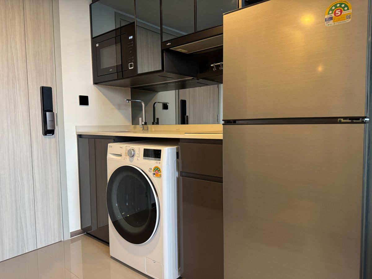 For SaleCondoSiam Paragon ,Chulalongkorn,Samyan : Park Origin Chula - Samyan【𝐒𝐄𝐋𝐋&𝐑𝐄𝐍𝐓】🔥Minimal, airy room, simply decorated. Fully furnished The central part is complete. Opposite Banthat Thong Road. Hurry and reserve now!🔥 Contact Line ID: @hacondo