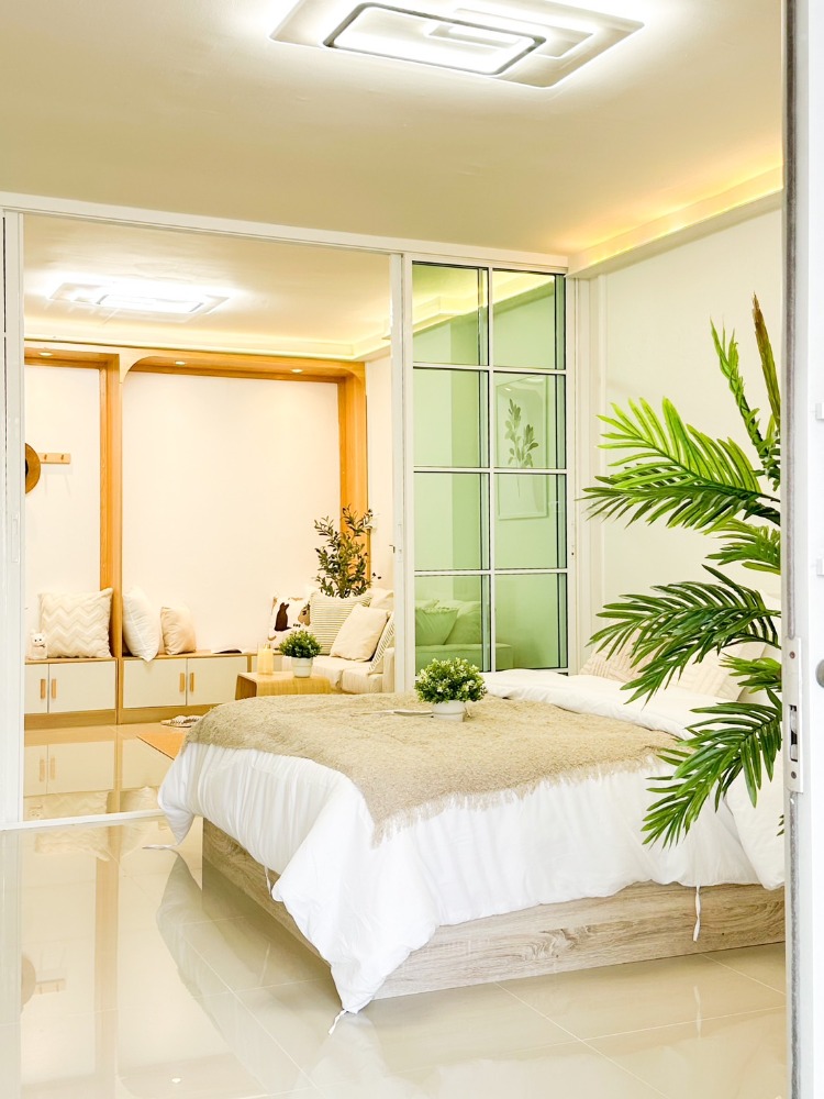 For SaleCondoRatchadapisek, Huaikwang, Suttisan : Condo priced less than a million in the heart of Ratchada 36, ​​pet-friendly condo, very new room.