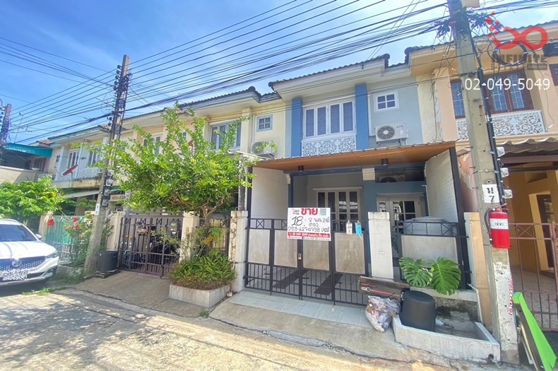 For SaleTownhomeChaengwatana, Muangthong : 2-story townhome for sale, Nonthiwa Garden Village, Tiwanon-Pak Kret Soi 37, next to Tiwanon Road.