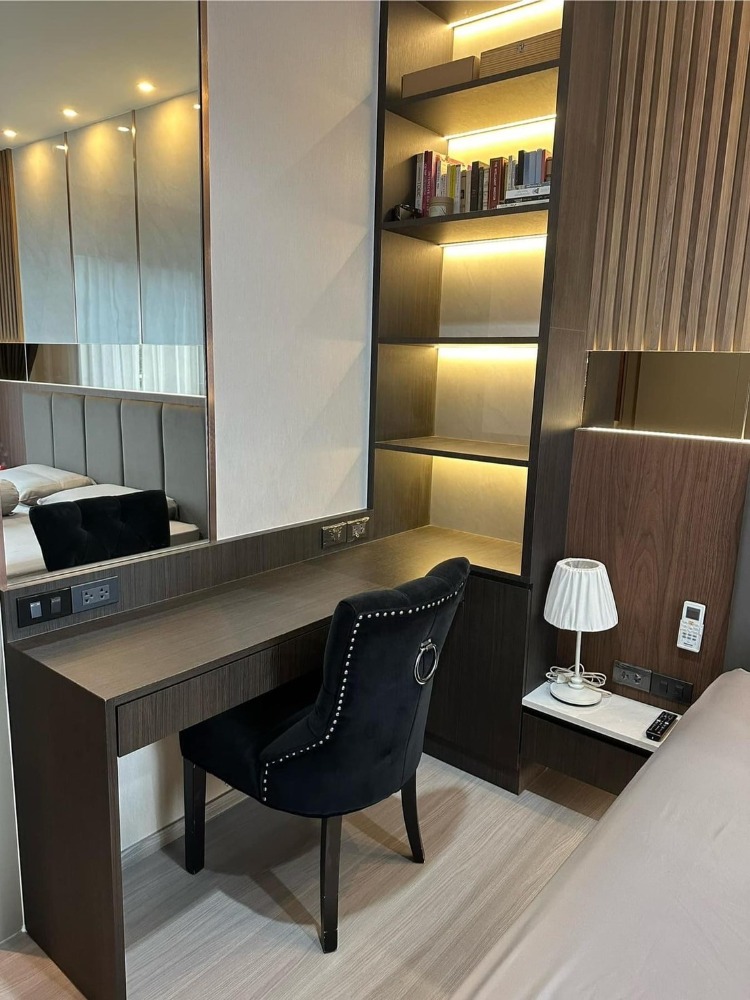 ขายคอนโดพระราม 9 เพชรบุรีตัดใหม่ RCA : S-LAK186  ขายคอนโด ไลฟ์ อโศก-พระราม 9, ชั้น 15 ตึกบี 32 ตรม. 1นอน 1น้ำ 5.15 ล้าน 064-959-8900