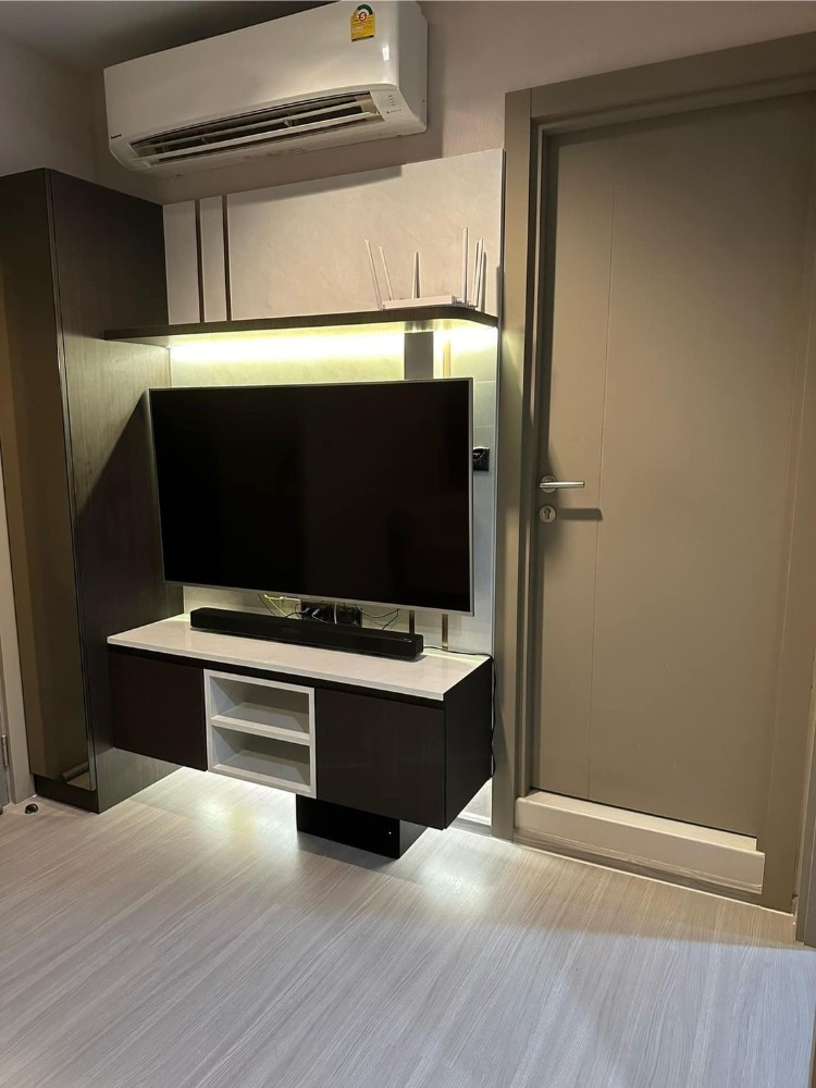 ขายคอนโดพระราม 9 เพชรบุรีตัดใหม่ RCA : S-LAK186  ขายคอนโด ไลฟ์ อโศก-พระราม 9, ชั้น 15 ตึกบี 32 ตรม. 1นอน 1น้ำ 5.15 ล้าน 064-959-8900