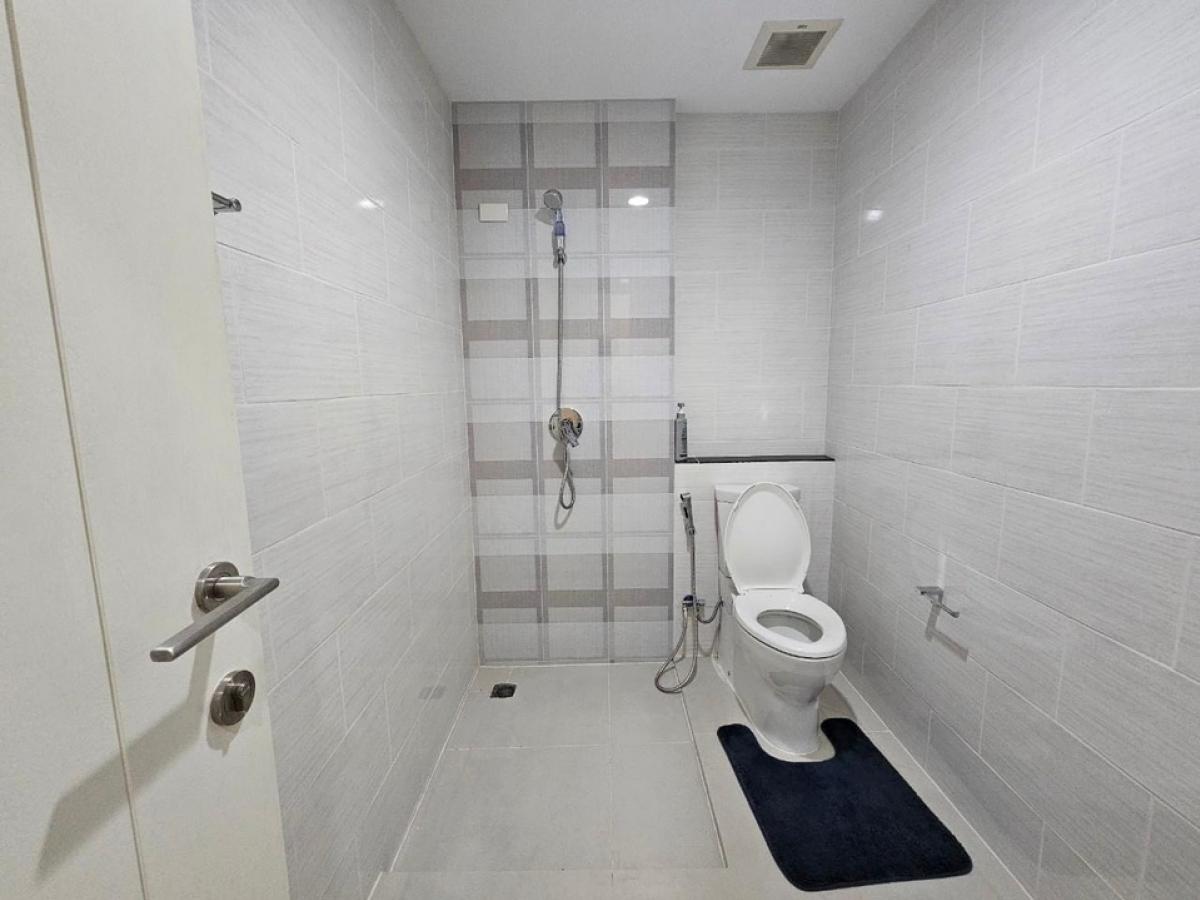 ขายโฮมออฟฟิศเลียบทางด่วนรามอินทรา : 📢👇Home ออฟฟิศ ใน โครงการดิสทริค เอกมัย-รามอินทรา ตึกแฝด 4 ชั้น การเดินทางสะดวก ใกล้ทางขึ้นลงทางด่วน อยู่บนถนนเลียบด่วน เอกมัย รามอินทรา