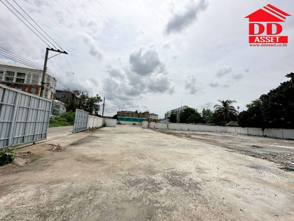 ขายที่ดินพัฒนาการ ศรีนครินทร์ : ขายที่ดินแปลงสวย ถนนศรีนครินทร์ รถไฟ้ฟ้า ศรีอุดม ห่างจากสถานีเพียง 150 เมตร รหัสทรัพย์ : L8014