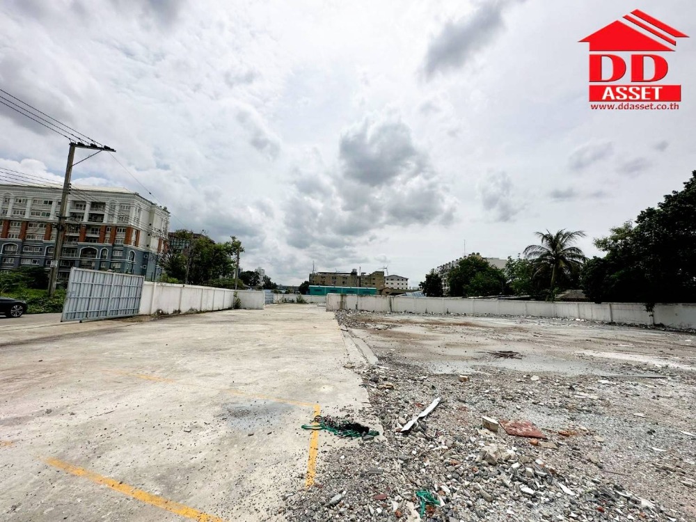 ขายที่ดินพัฒนาการ ศรีนครินทร์ : ขายที่ดินแปลงสวย ถนนศรีนครินทร์ รถไฟ้ฟ้า ศรีอุดม ห่างจากสถานีเพียง 150 เมตร รหัสทรัพย์ : L8014