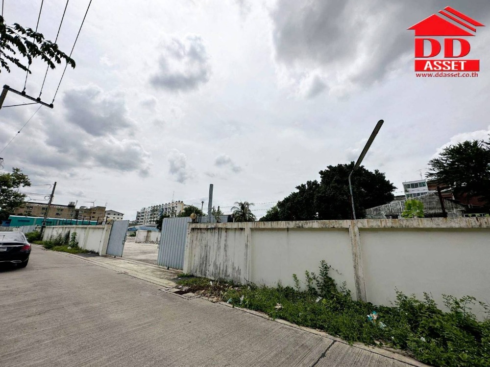 ขายที่ดินพัฒนาการ ศรีนครินทร์ : ขายที่ดินแปลงสวย ถนนศรีนครินทร์ รถไฟ้ฟ้า ศรีอุดม ห่างจากสถานีเพียง 150 เมตร รหัสทรัพย์ : L8014