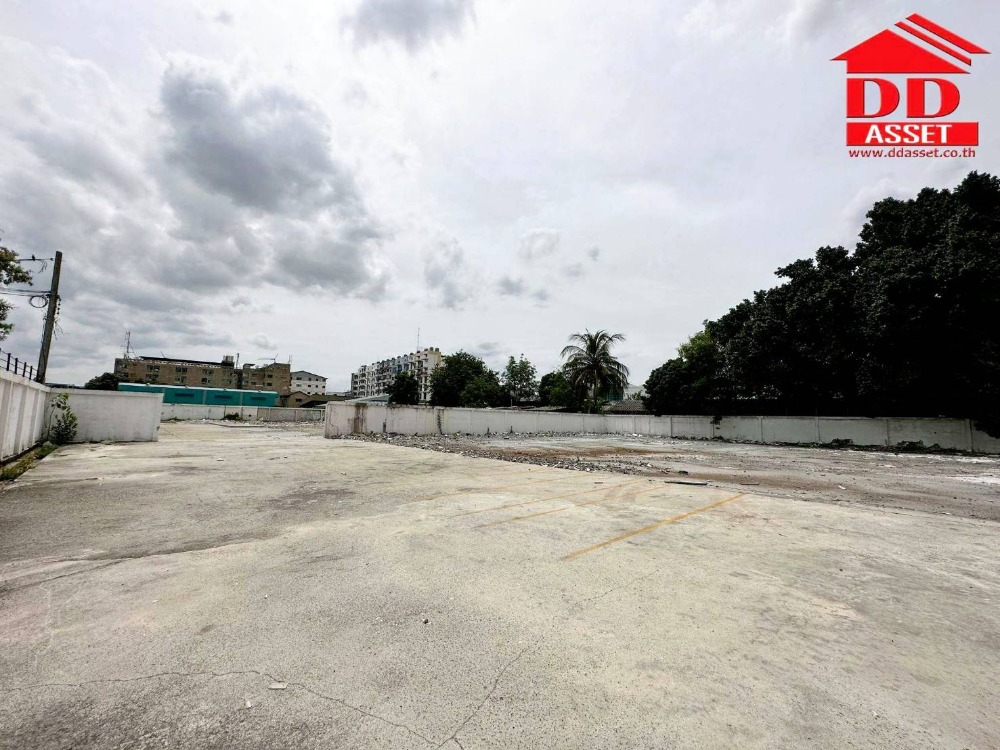 ขายที่ดินพัฒนาการ ศรีนครินทร์ : ขายที่ดินแปลงสวย ถนนศรีนครินทร์ รถไฟ้ฟ้า ศรีอุดม ห่างจากสถานีเพียง 150 เมตร รหัสทรัพย์ : L8014