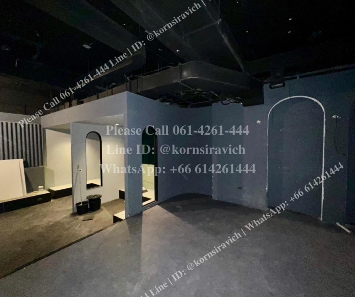 For RentRetail SpaceSukhumvit, Asoke, Thonglor : Rental space, for trading, for business, 130 square meters, Soi Thonglor - Ekkamai, good location, with parking, suitable for a bar, liquor store, DJ, entertainment venue