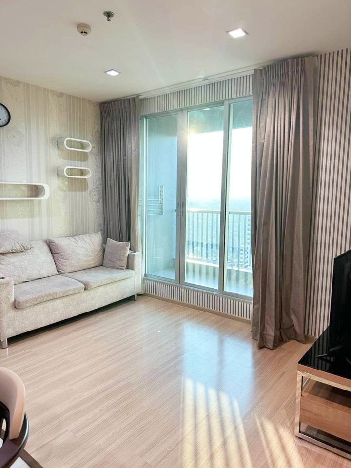 ขายคอนโดสะพานควาย จตุจักร : ขาย Rhythm พหล-อารีย์ 2 ห้องนอน 66 ตรม. ชั้น 35 ห้องมุม สวย ตกแต่งครบ พร้อมอยู่