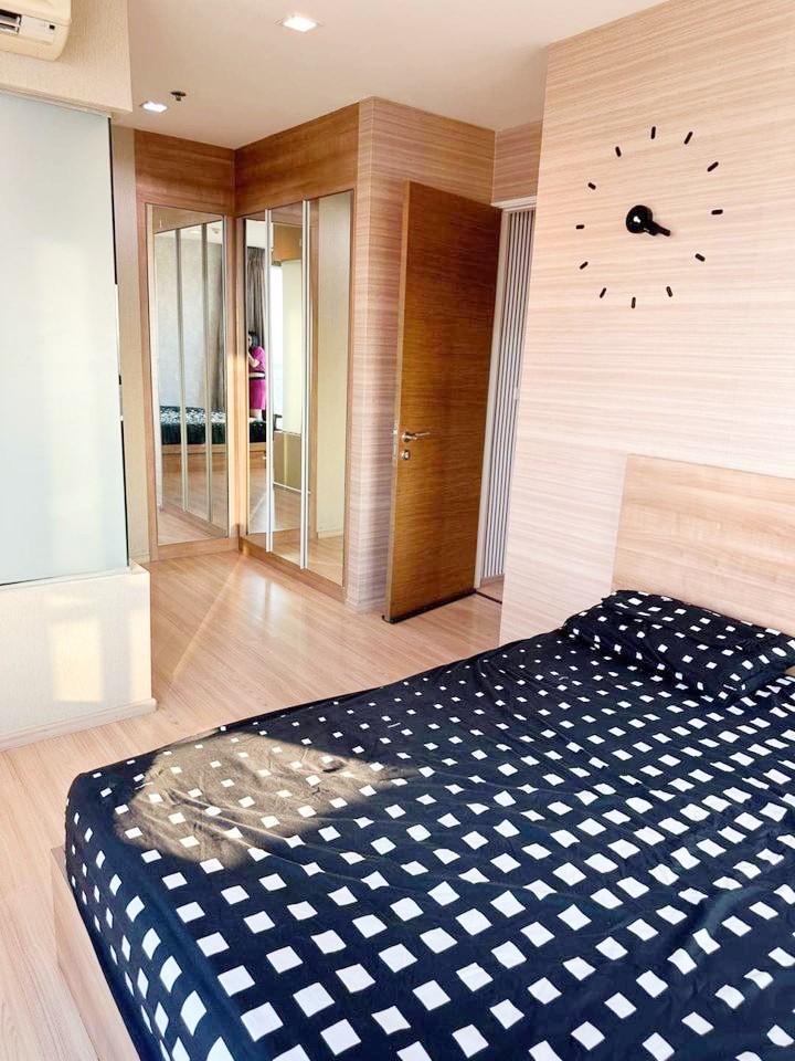 ขายคอนโดสะพานควาย จตุจักร : ขาย Rhythm พหล-อารีย์ 2 ห้องนอน 66 ตรม. ชั้น 35 ห้องมุม สวย ตกแต่งครบ พร้อมอยู่