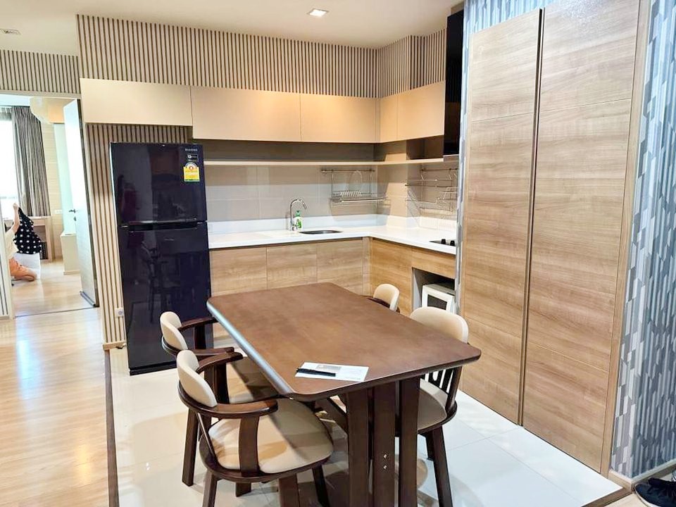 ขายคอนโดสะพานควาย จตุจักร : ขาย Rhythm พหล-อารีย์ 2 ห้องนอน 66 ตรม. ชั้น 35 ห้องมุม สวย ตกแต่งครบ พร้อมอยู่