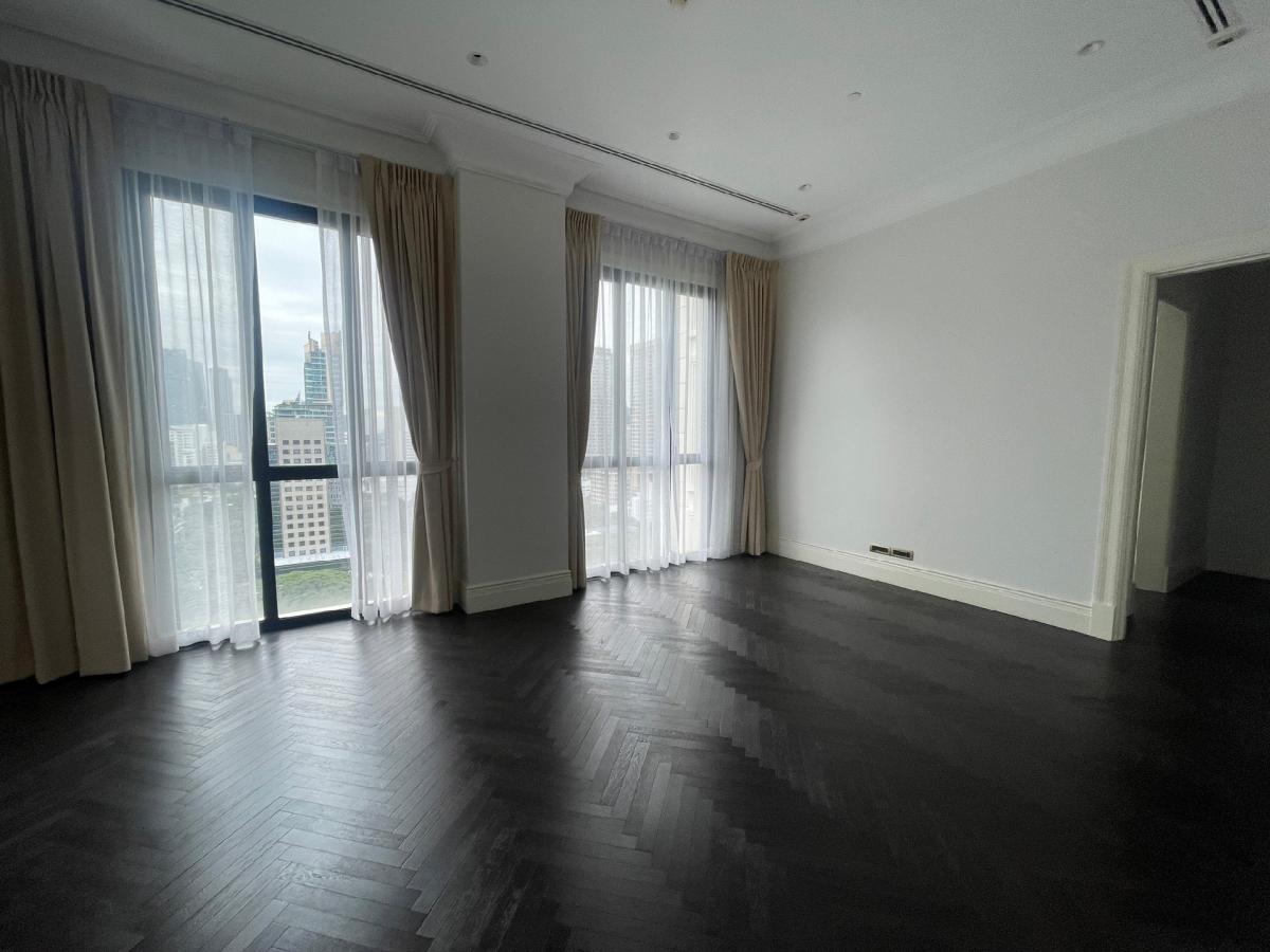 ให้เช่าคอนโดวิทยุ ชิดลม หลังสวน : For Rent 98 Wireless 2 Bedrooms 2 Bathrooms +1 powder room