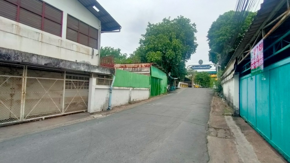 For SaleWarehouseBang kae, Phetkasem : Land already filled + warehouse, size 199.3 sq m., good location, good investment. Bang Khae Economic Village, convenient travel, can enter and exit in many ways.