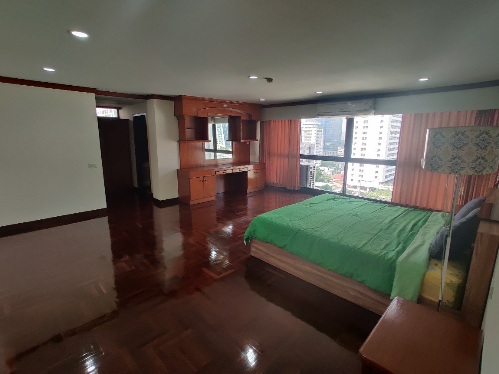 For RentCondoNana, North Nana,Sukhumvit13, Soi Nana : ✅ RSCU101 ✅ Line ID : @p2nproperty