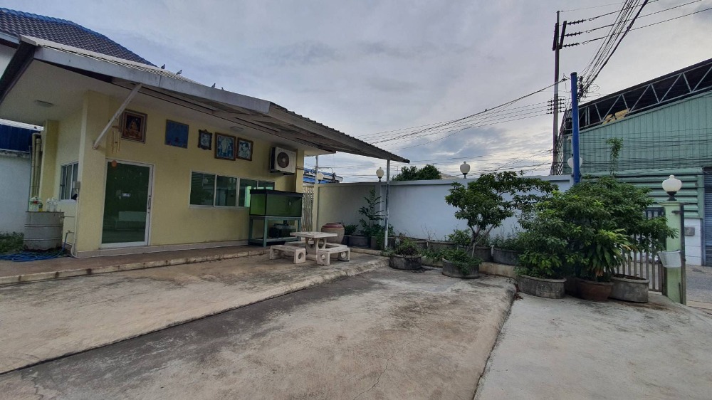 ขายบ้านมหาชัย สมุทรสาคร : ขายบ้านพร้อมโรงงาน 294 ตรว. ซอยโรงหล่อ ถนนกิจมณี  เมืองสมุทรสาคร