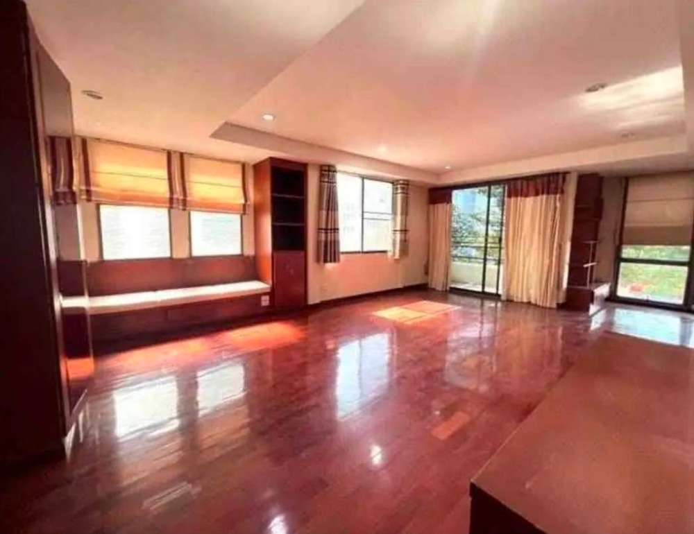 ขายอาคารพาณิชย์เลียบทางด่วนรามอินทรา : S-OSVR102 ขาย อาคารพาณิชย์ ถ.ศรีวรา เขตวังทองหลาง 4ชั้น ขนาด 87ตร.ว. พื้นที่ใช้สอย 348ตรม. 4น้ำ 29.5ล้าน 064-959-8900