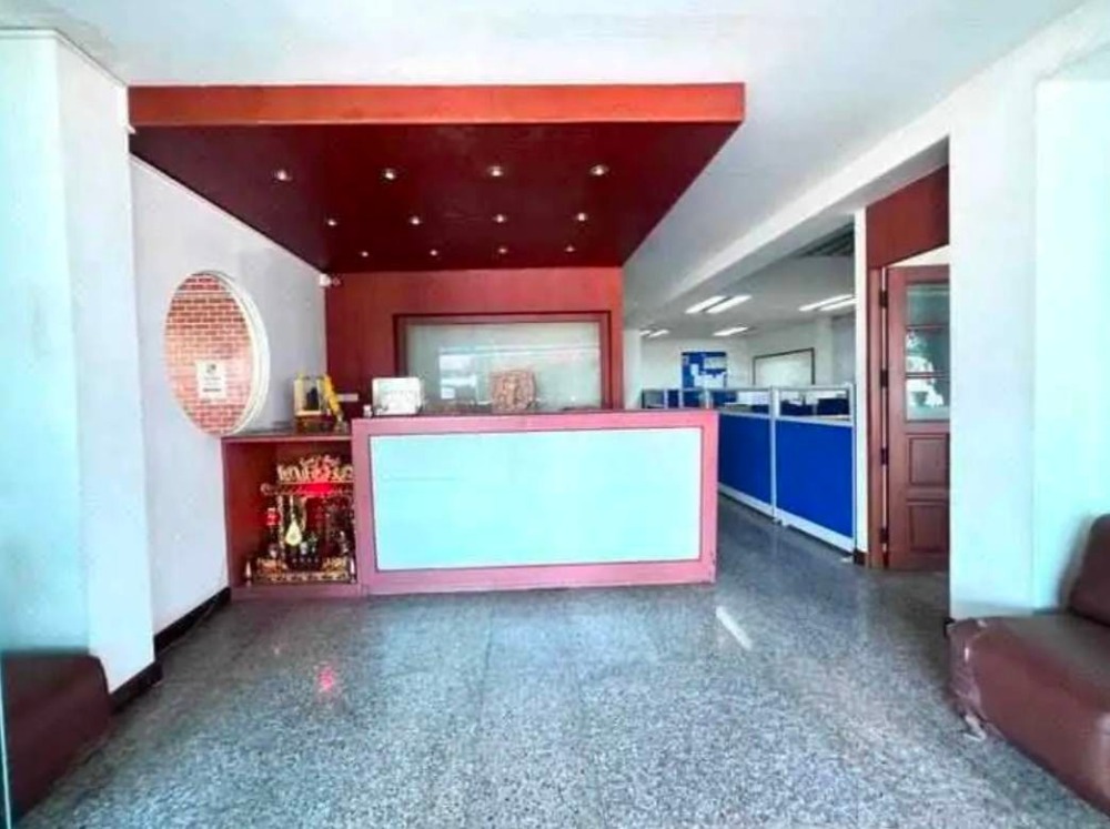 ขายอาคารพาณิชย์เลียบทางด่วนรามอินทรา : S-OSVR102 ขาย อาคารพาณิชย์ ถ.ศรีวรา เขตวังทองหลาง 4ชั้น ขนาด 87ตร.ว. พื้นที่ใช้สอย 348ตรม. 4น้ำ 29.5ล้าน 064-959-8900