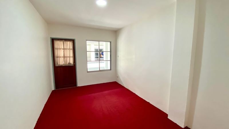 For SaleShop HouseRamkhamhaeng, Hua Mak : S-HQQY104 Commercial building for sale, Soi Ramkhamhaeng 39, size 18 sq m, usable area 220 sq m, 4 bathrooms, 3 water, 5.2 million 064-959-8900