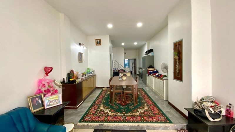 For SaleShop HouseRamkhamhaeng, Hua Mak : S-HQQY104 Commercial building for sale, Soi Ramkhamhaeng 39, size 18 sq m, usable area 220 sq m, 4 bathrooms, 3 water, 5.2 million 064-959-8900