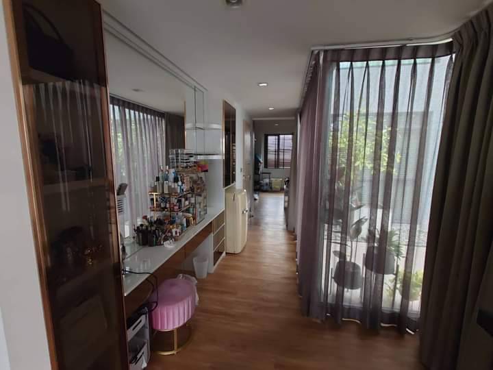 For SaleHome OfficeChokchai 4, Ladprao 71, Ladprao 48, : S-OLPC101 For sale, luxury home office in the heart of Lat Phrao-Chok Chai 4, size 49.5 sq m., 3.5 floors, usable area 385 sq m., 3 bedrooms, 4 bathrooms, 22.1 million, 064-959-8900