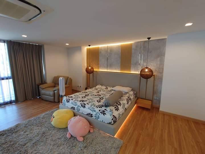 For SaleHome OfficeChokchai 4, Ladprao 71, Ladprao 48, : S-OLPC101 For sale, luxury home office in the heart of Lat Phrao-Chok Chai 4, size 49.5 sq m., 3.5 floors, usable area 385 sq m., 3 bedrooms, 4 bathrooms, 22.1 million, 064-959-8900