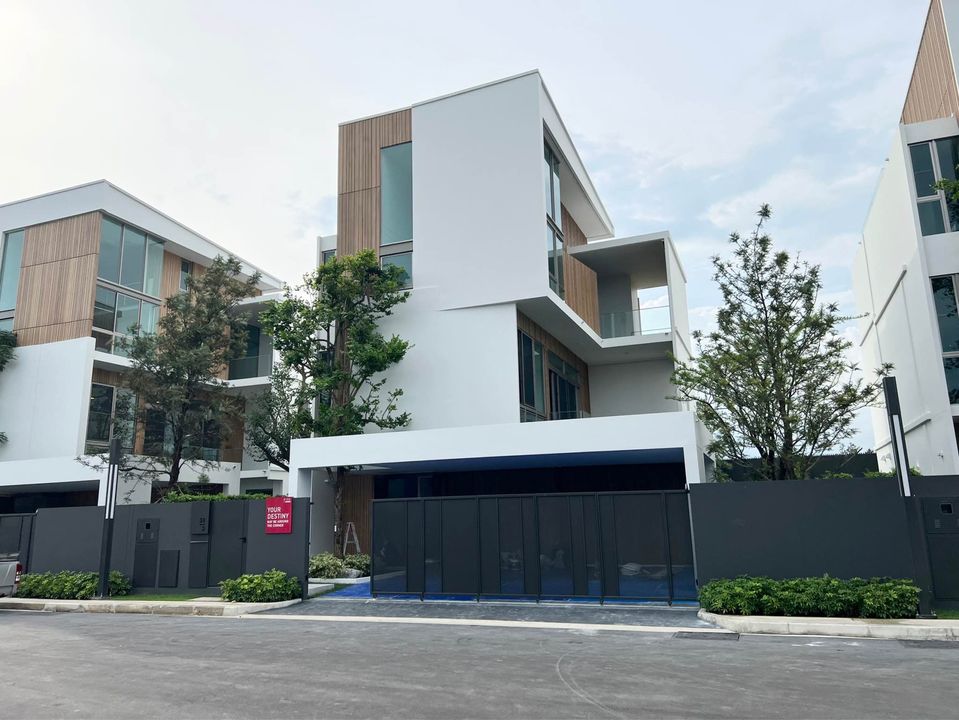 ขายบ้านพัฒนาการ ศรีนครินทร์ : 🏡 Vive rama9 - Krungthep Kreeta (วีเว่ พระราม 9)🏡