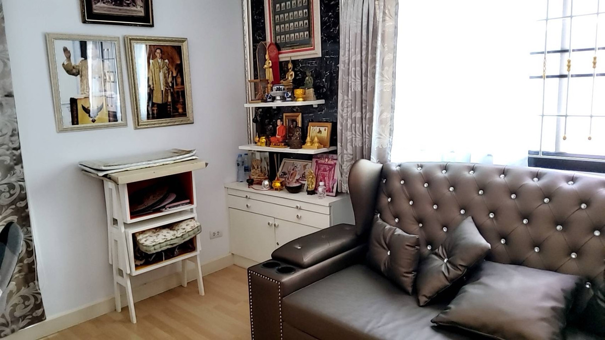 ให้เช่าทาวน์โฮมบางซื่อ วงศ์สว่าง เตาปูน : ให้เช่า Townhome/Home office โครงการ Flora Wongsawang ฟลอร่า วงค์สว่าง