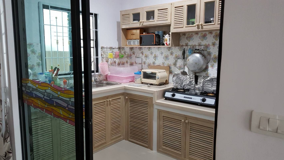 ให้เช่าทาวน์โฮมบางซื่อ วงศ์สว่าง เตาปูน : ให้เช่า Townhome/Home office โครงการ Flora Wongsawang ฟลอร่า วงค์สว่าง